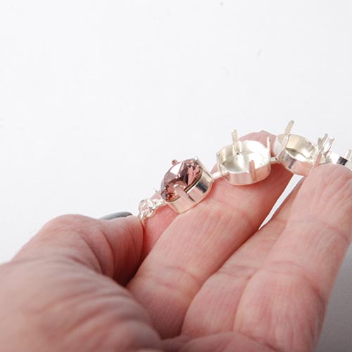 Blush Rose Cup Chain Bracelet Step 1